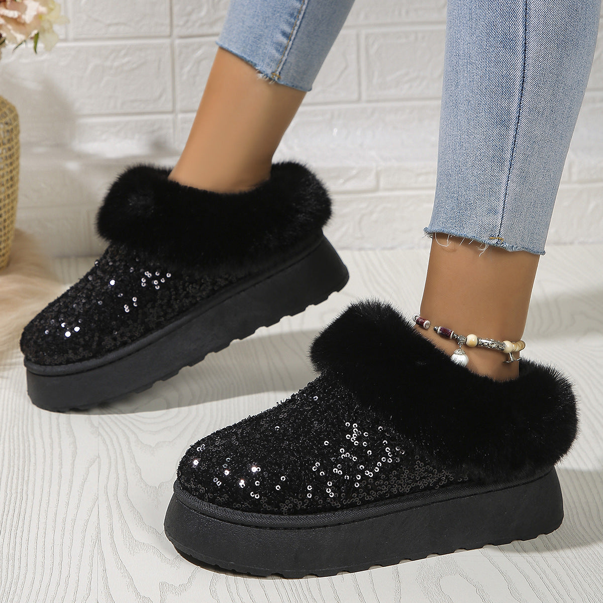 🔥🥿 “Sparkly ✨ Cozy ❄️ Slippers – Warmth 💖 with Style 💎!”