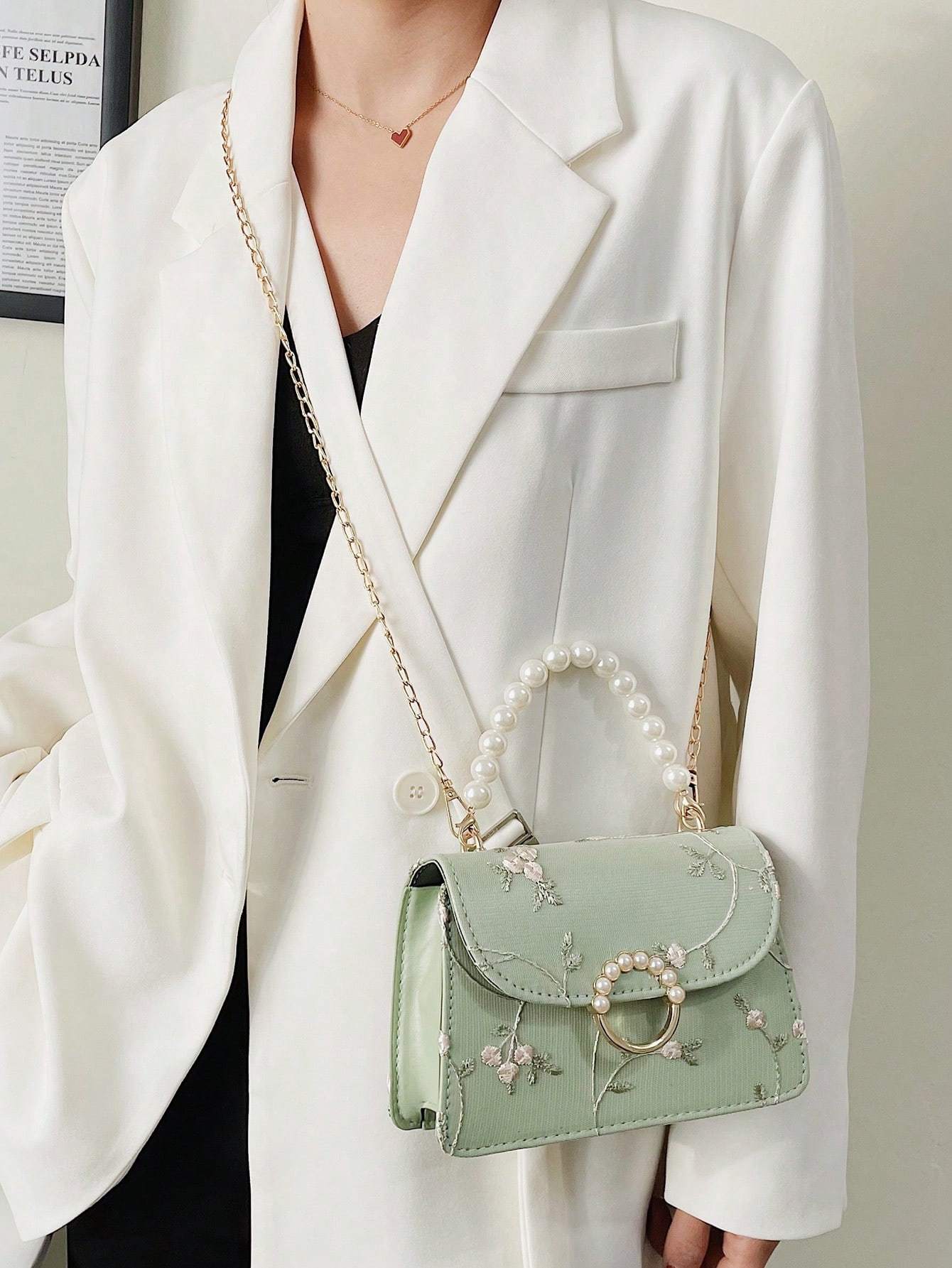 👜✨ PearlLuxe™ Mini Square Bag 💖