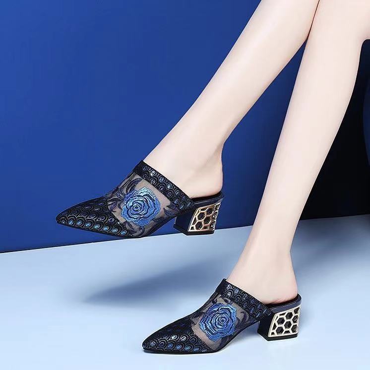Ethnic Wind Rhinestone Mid-heel