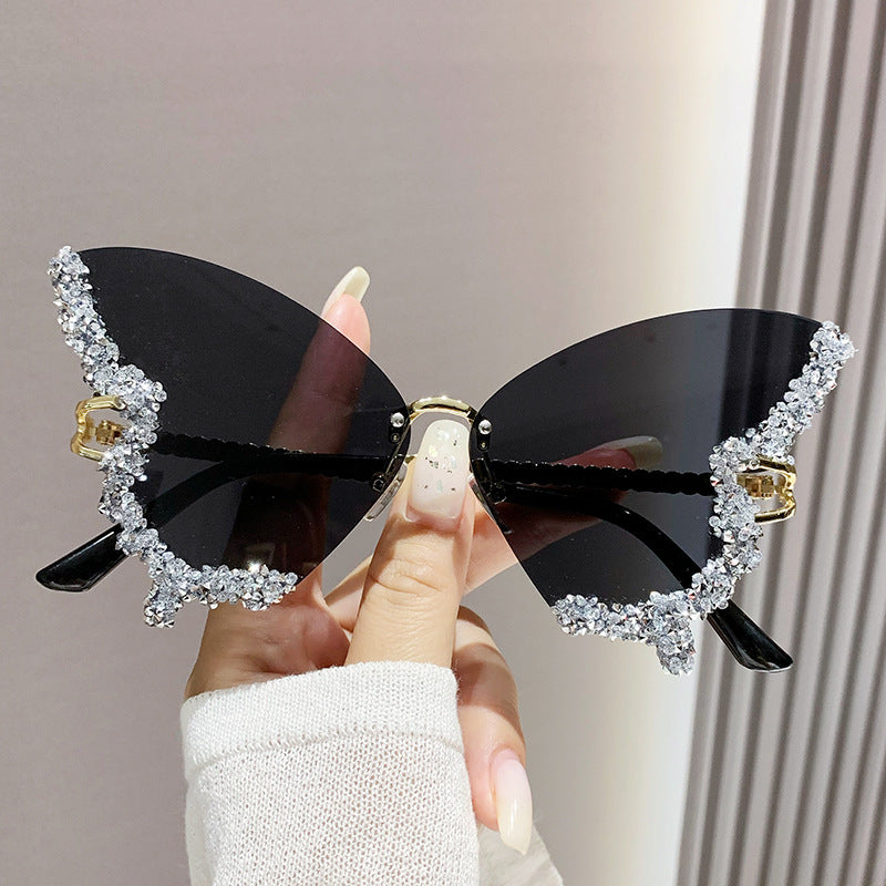 ✨ **Luxury Diamond Butterfly Rimless Sunglasses** 😎💎