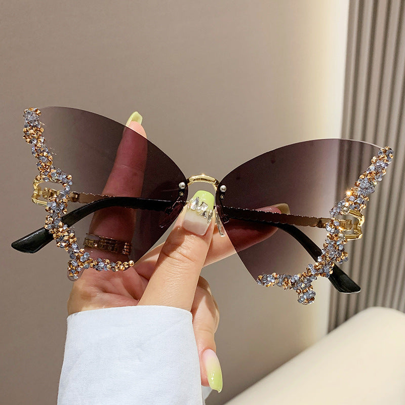 ✨ **Luxury Diamond Butterfly Rimless Sunglasses** 😎💎