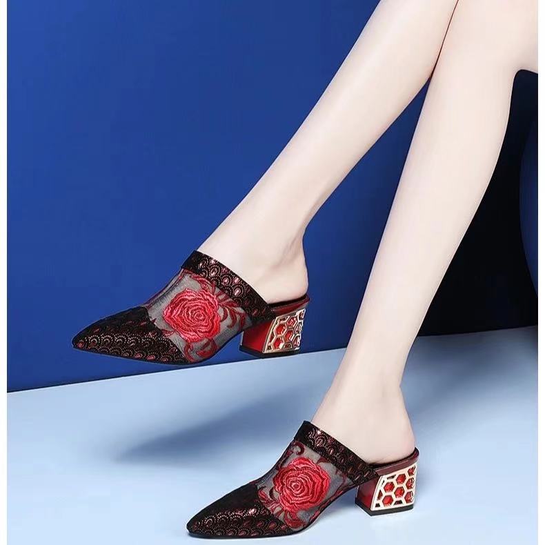 Ethnic Wind Rhinestone Mid-heel