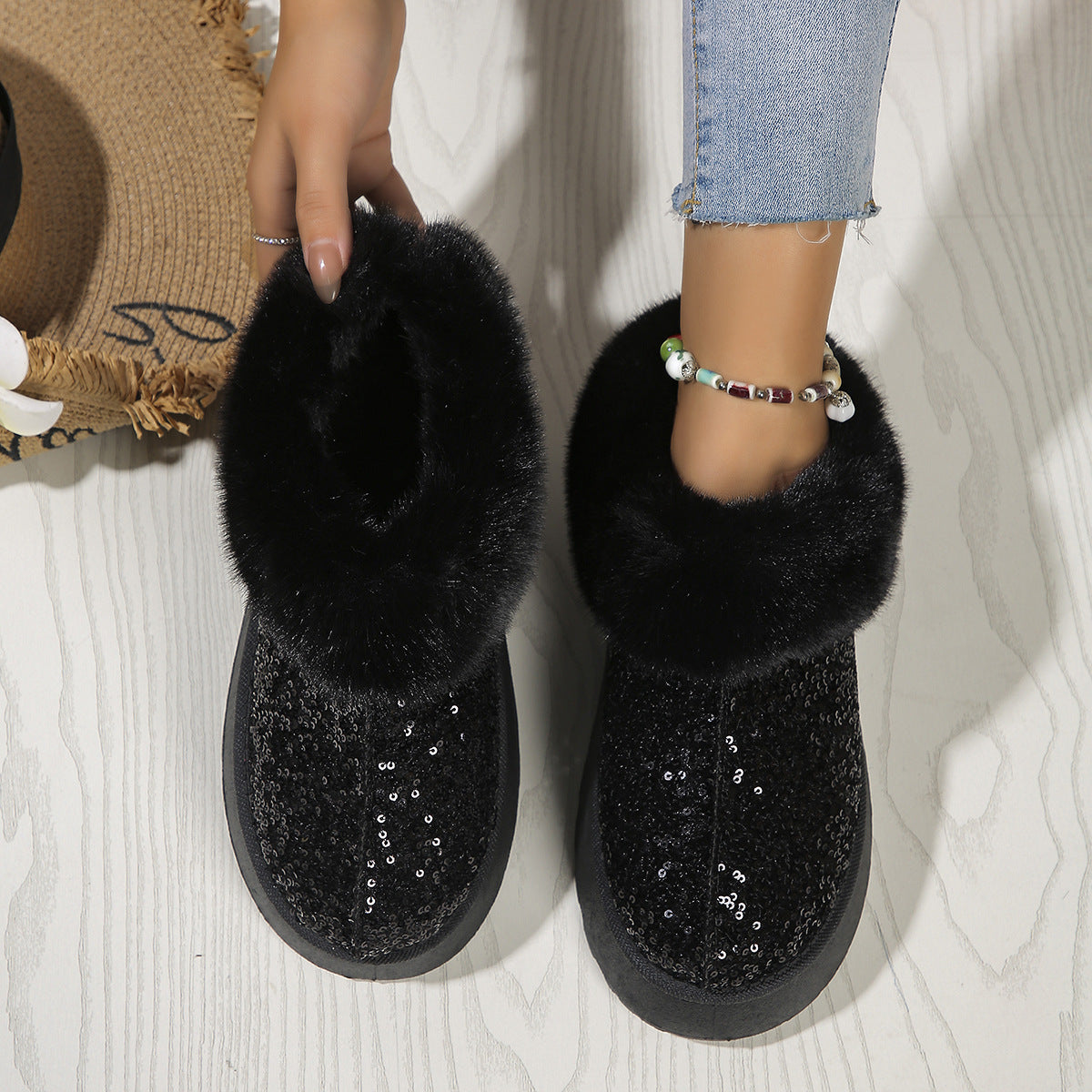 🔥🥿 “Sparkly ✨ Cozy ❄️ Slippers – Warmth 💖 with Style 💎!”