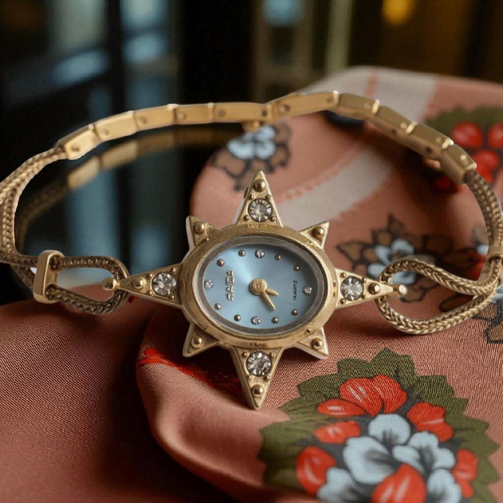 Octagonal Star Retro Art Watch