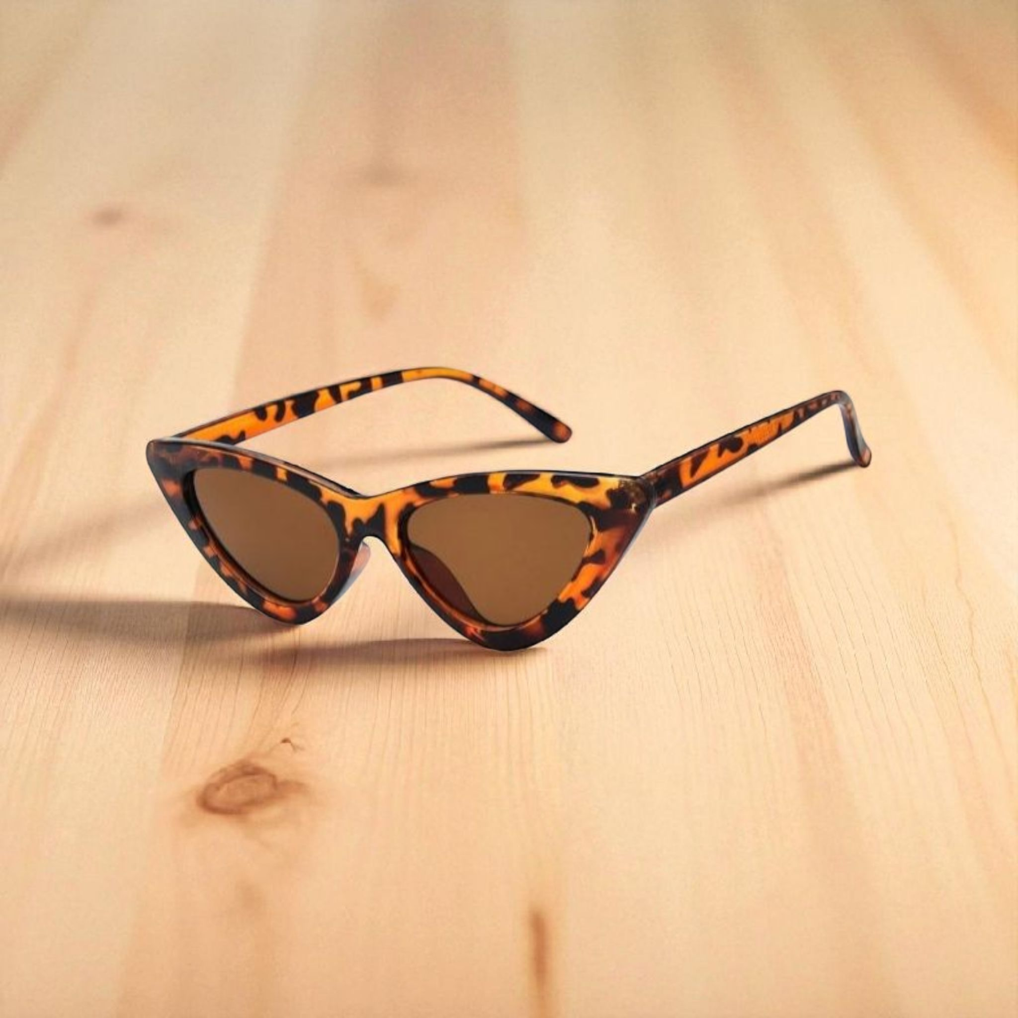 😎✨ Retro Cat Eye Sunglasses Women UV400 🕶️💖